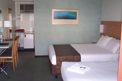 Econo Lodge Griffith Motor Inn - Accommodation Newcastle 0