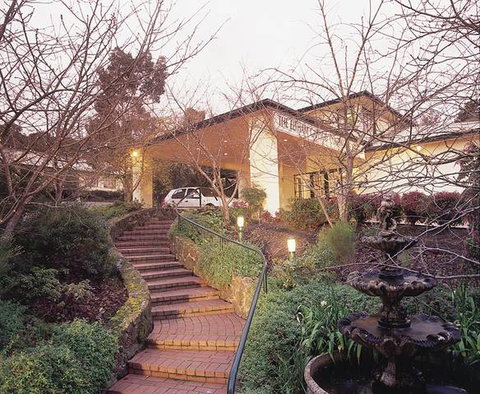 Eltham Gateway Hotel And Conference Centre - Accommodation Newcastle 0