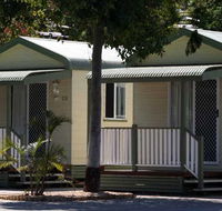 Emerald Cabin  Caravan Village - Accommodation Newcastle