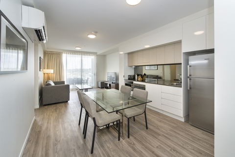 Empire Apartment Hotel - Accommodation Newcastle 3