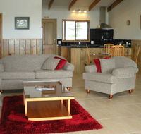 Endeavour Lodge - Accommodation Newcastle