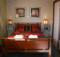 Golden Embers Apartments and B  B - Accommodation Newcastle