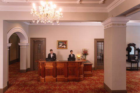 Hadley's Orient Hotel - Accommodation Newcastle 6