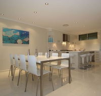 Hamilton Island Private Apartment - Poinciana - Accommodation Newcastle