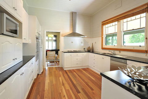 Healesville Garden Cottage - Accommodation Newcastle 0