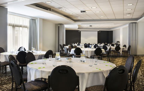 Holiday Inn Melbourne Airport - Accommodation Newcastle 4
