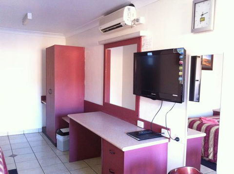 Homestead Motel - Accommodation Newcastle 2
