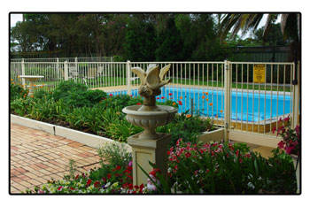 Robinsons Cabin - Accommodation Newcastle 1