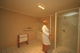 Lagoon Pocket Bed & Breakfast - Accommodation Newcastle 0