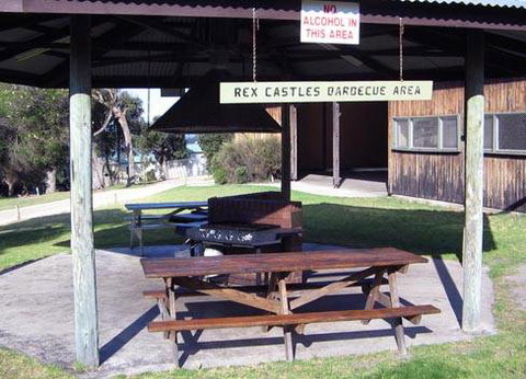 Lake Tyers Camp & Caravan Park - Accommodation Newcastle 1