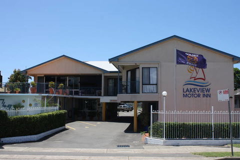 Lakeview Motor Inn - Accommodation Newcastle 3