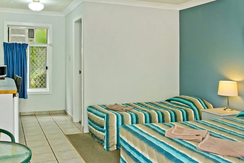 Limassol Motel - Accommodation Newcastle 7