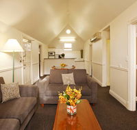 Majestic Old Lion Apartments - Accommodation Newcastle