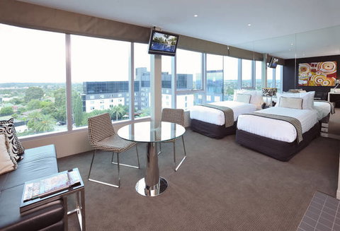 Mantra Bell City - Accommodation Newcastle 2