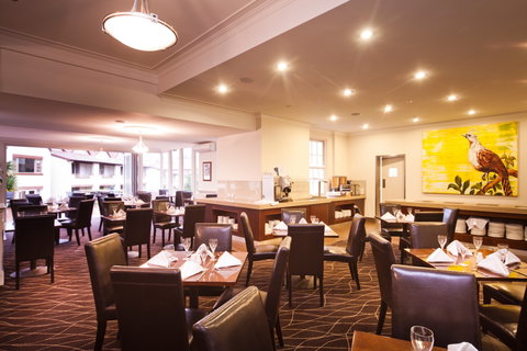 Mercure Canberra - Accommodation Newcastle 2