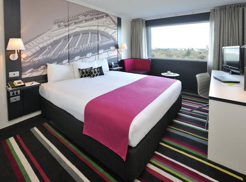Mercure Melbourne Treasury Gardens - Accommodation Newcastle 2