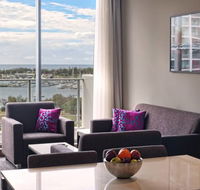 Meriton Serviced Apartments - Southport - Accommodation Newcastle
