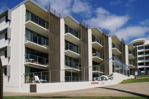 Merrima Court Holiday Apartments - Accommodation Newcastle 2