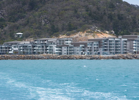 Grand Mercure Apartments Magnetic Island - Accommodation Newcastle 4