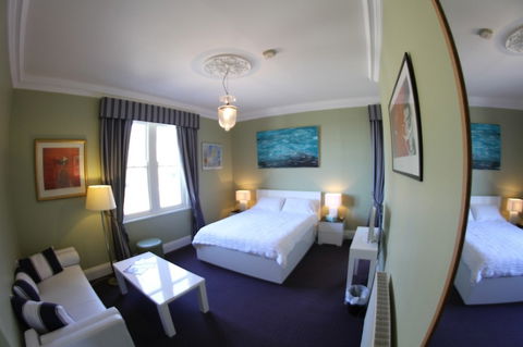 Jamison Guesthouse And The Rooster Restaurant - Accommodation Newcastle 4