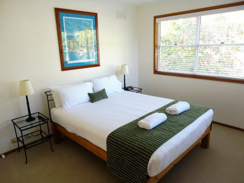Noosa Entrance Waterfront Resort - Accommodation Newcastle 2