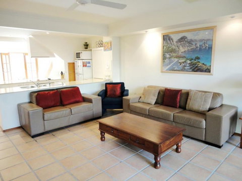 Noosa Entrance Waterfront Resort - Accommodation Newcastle 9