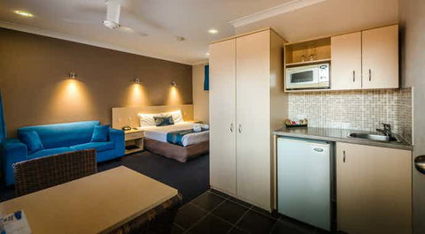 Park Beach Resort Motel - Accommodation Newcastle 2