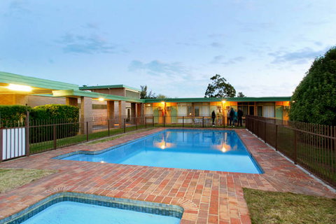 Midtown Motor Inn - Accommodation Newcastle 0