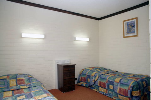 Midtown Motor Inn - Accommodation Newcastle 2