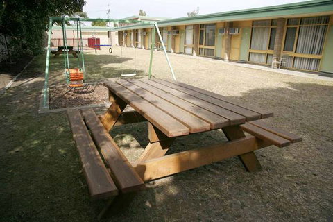 Midtown Motor Inn - Accommodation Newcastle 6