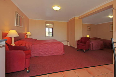 Milton Village Motel - Accommodation Newcastle 2