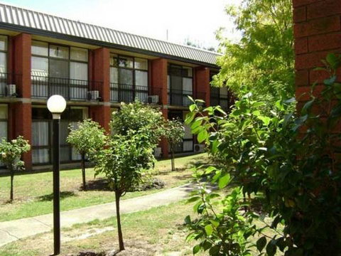 Moe Motor Inn - Accommodation Newcastle 2