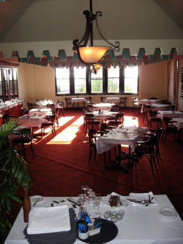 Monte Pio Motor Inn - Accommodation Newcastle 3