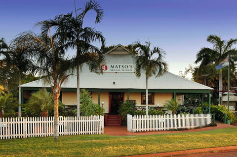 Moonlight Bay Suites - Accommodation Newcastle 1