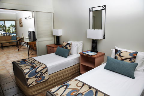 Moonlight Bay Suites - Accommodation Newcastle 2