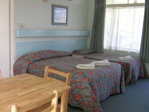 Newcastle Heights Motel - Accommodation Newcastle 2