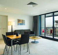 Oaks Horizons Adelaide - Accommodation Newcastle