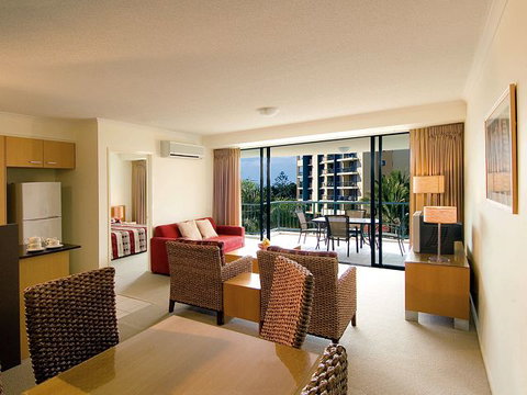 Oaks Seaforth Resort - Accommodation Newcastle 1