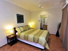 Ochre Moon B&B - Accommodation Newcastle 0
