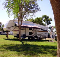 Outback Oasis Caravan Park