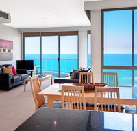 Pacific Views Resort - Main Beach - Accommodation Newcastle