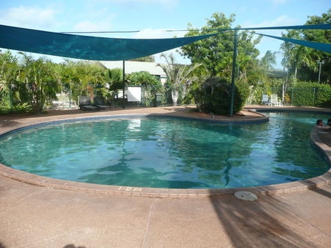 Palm Grove Caravan Resort - Accommodation Newcastle 0
