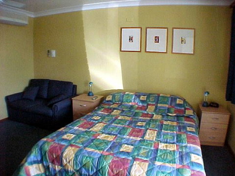 Palm Valley Motel - Accommodation Newcastle 2