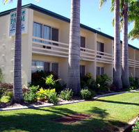 Palm Waters Holiday Villas - Accommodation Newcastle