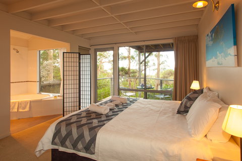 Pelicans At Denmark - Chalets - Accommodation Newcastle 2