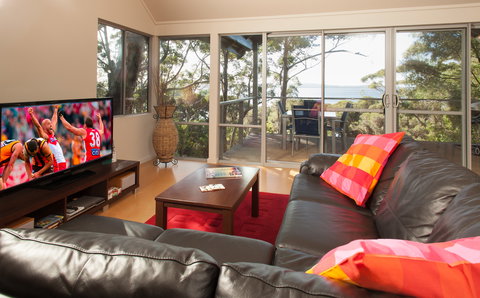 Pelicans At Denmark - Chalets - Accommodation Newcastle 3