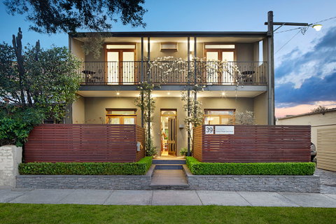 Prahran Village Guest House - Accommodation Newcastle 0