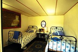 Price Morris Cottage - Accommodation Newcastle 3