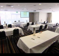 Quality Suites Pioneer Sands - Accommodation Newcastle