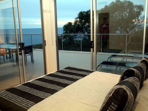 Rainbow Ocean Palms Resort - Accommodation Newcastle 2